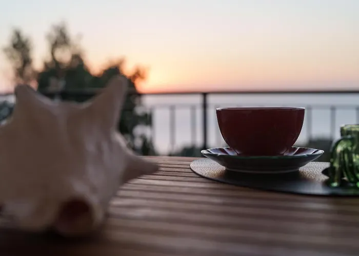 Maison Staletti شقة